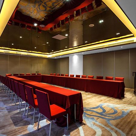 מלון Shenzhen Futian Wyndham Grand מראה חיצוני תמונה